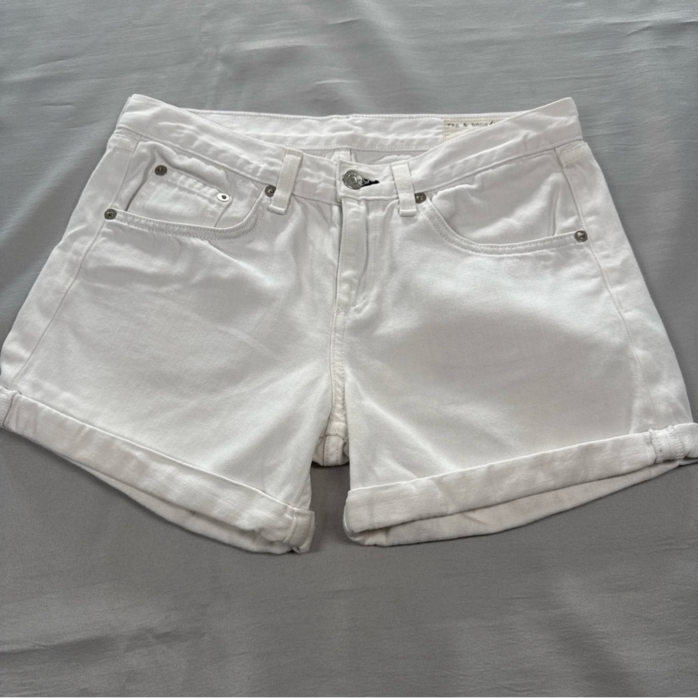 Rag & Bone Boyfriend Denim Shorts Women 28 Aged White Jean Cuffed Mid Rise EUC - Picture 2 of 10